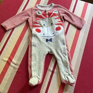 Du Pariel … au meme footie onsie with a cute hippo 🦛- size 6M